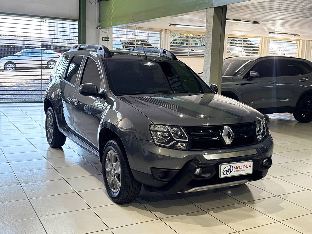 RENAULT DUSTER