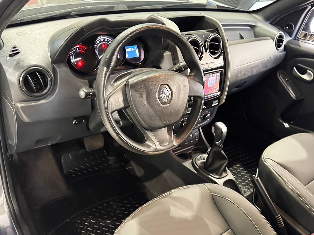 RENAULT DUSTER