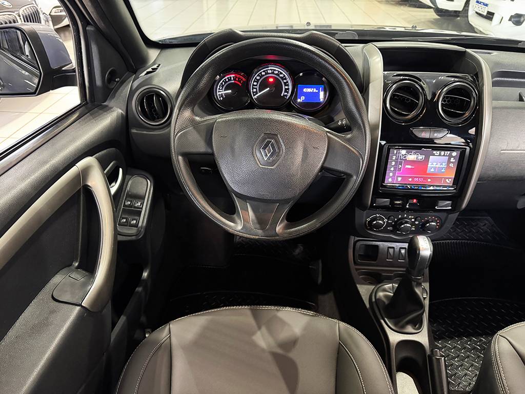 RENAULT DUSTER