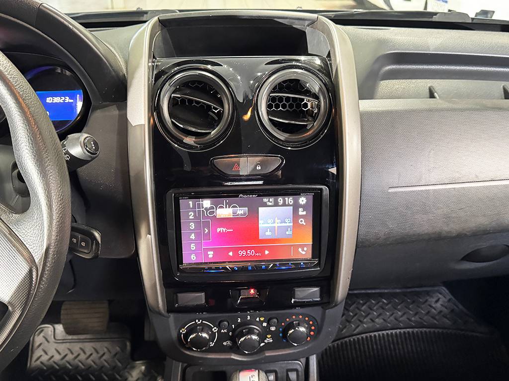 RENAULT DUSTER