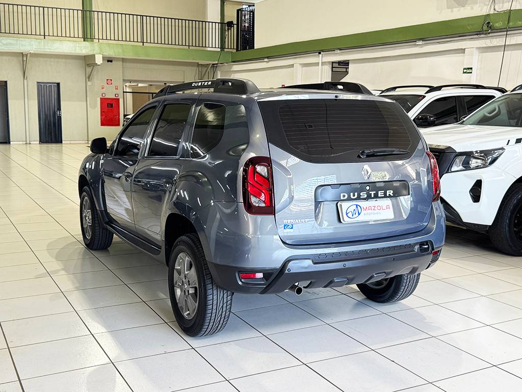 RENAULT DUSTER