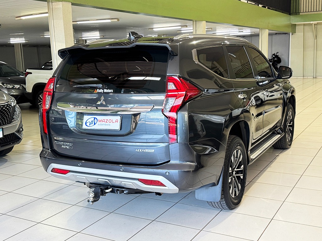 MITSUBISHI PAJERO SPORT