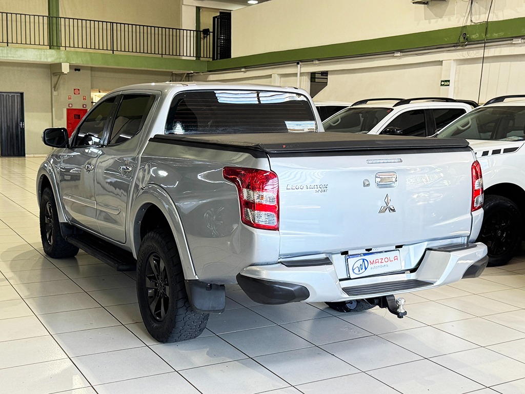MITSUBISHI L200 TRITON