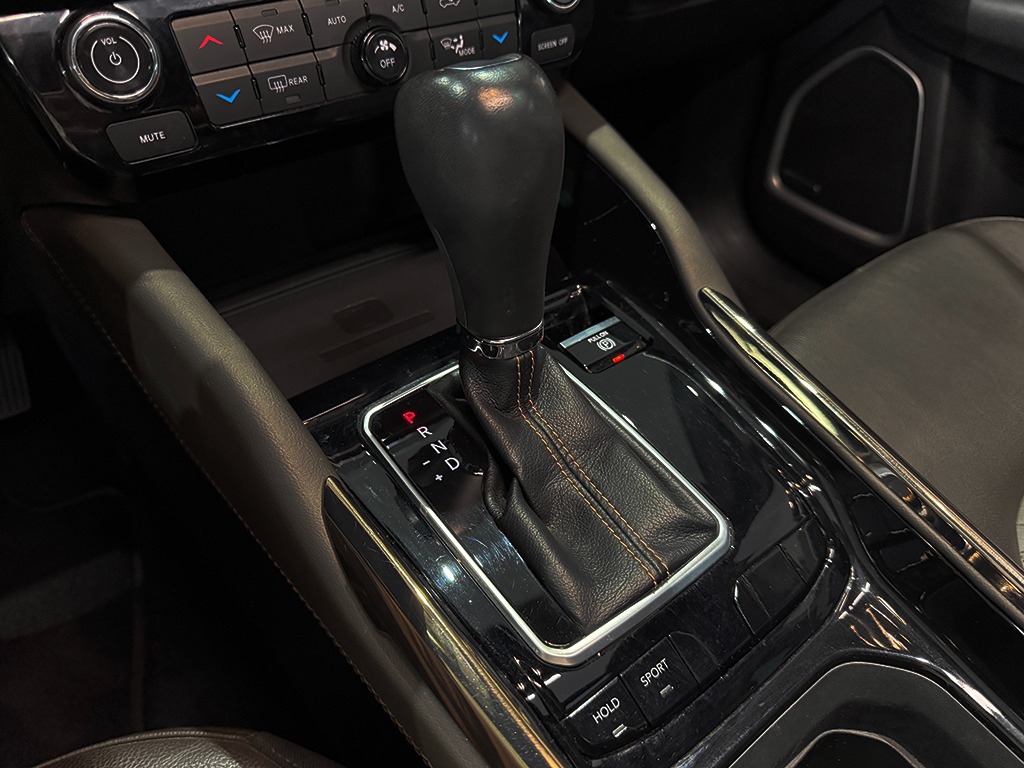 JEEP COMMANDER