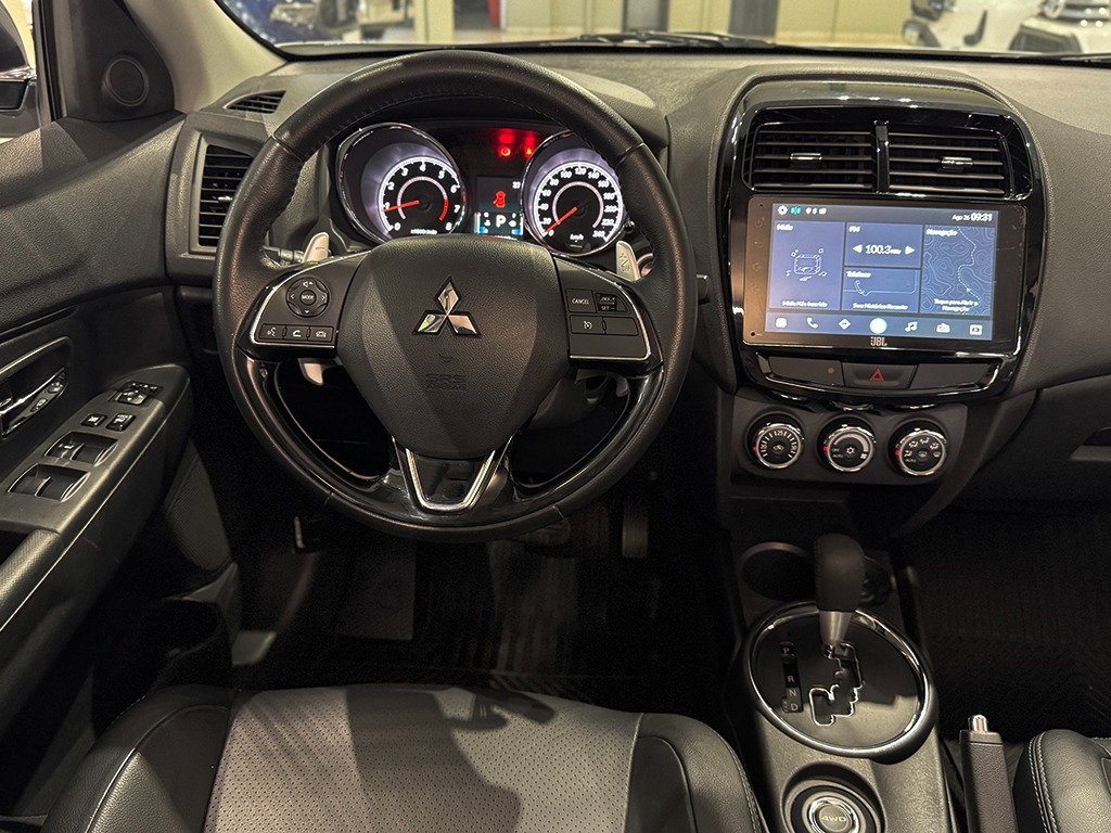MITSUBISHI OUTLANDER SPORT
