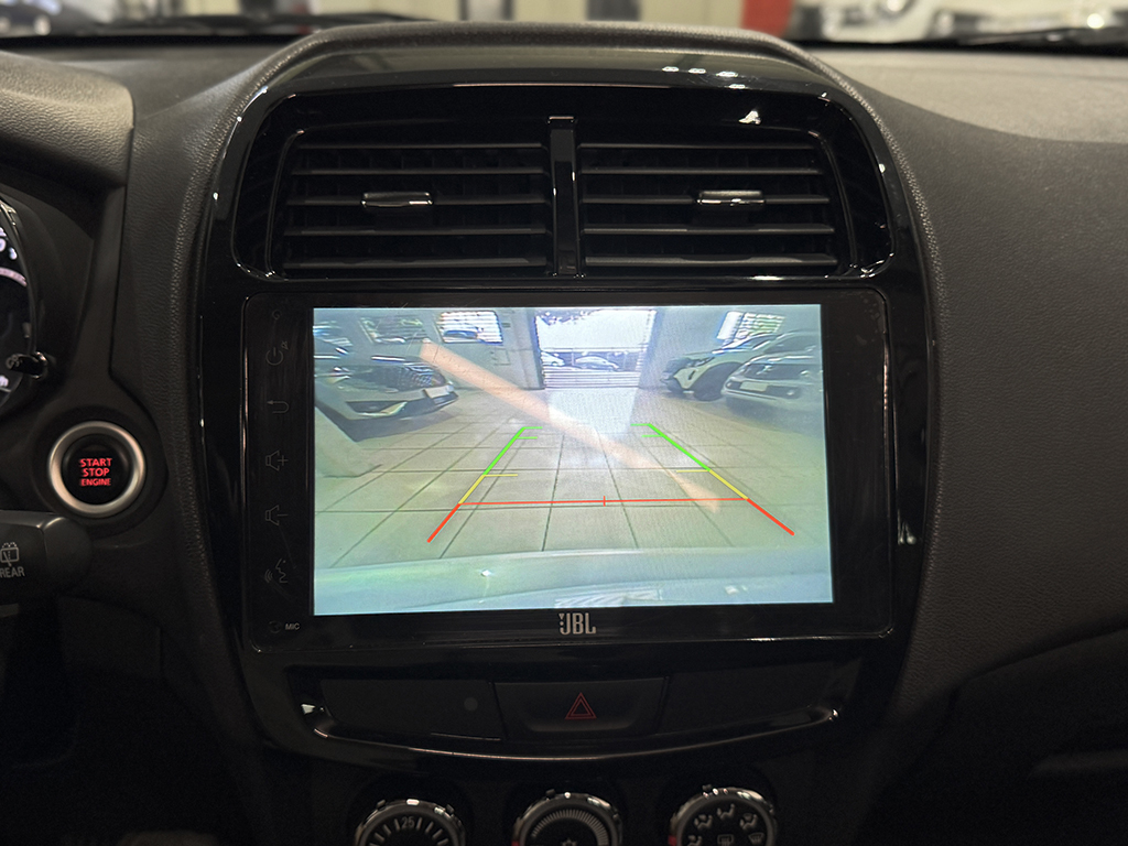 MITSUBISHI OUTLANDER SPORT