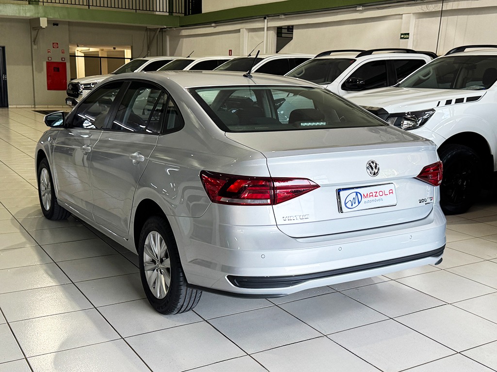 VOLKSWAGEN VIRTUS