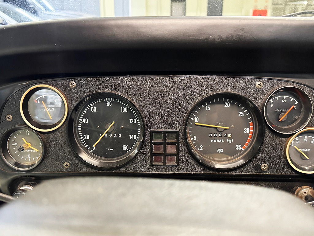 CHEVROLET D10