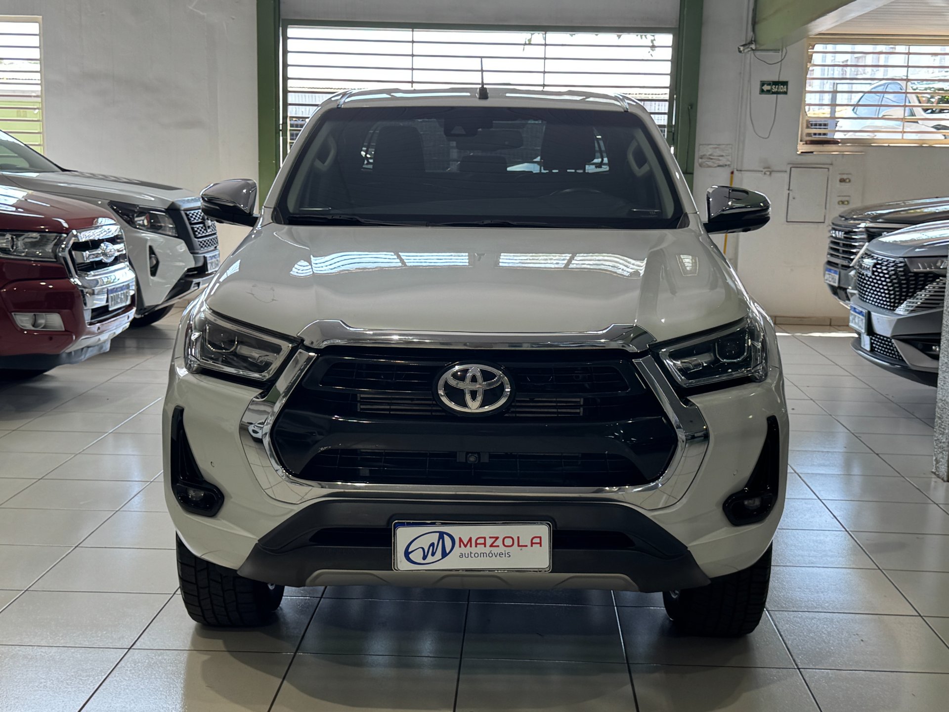 TOYOTA HILUX