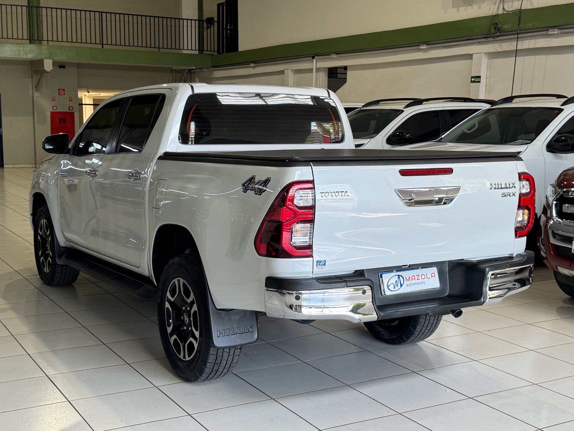 TOYOTA HILUX