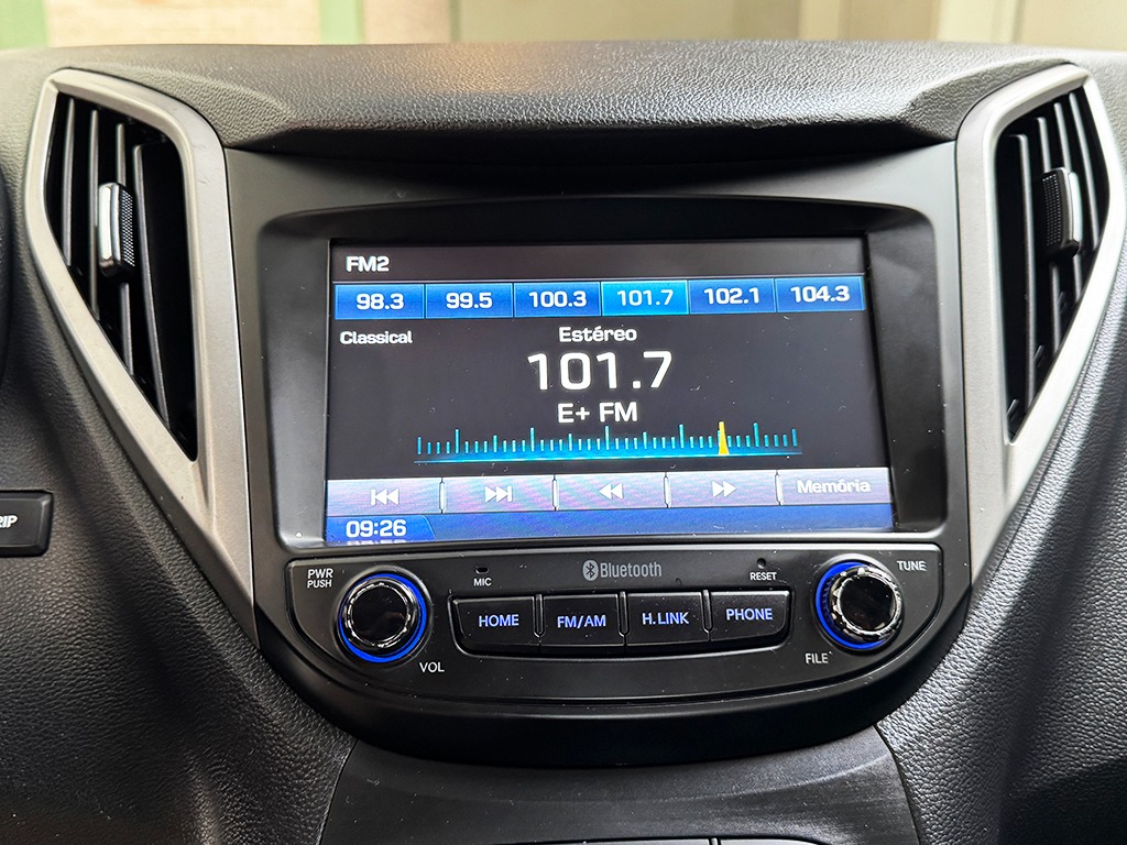 HYUNDAI HB20S