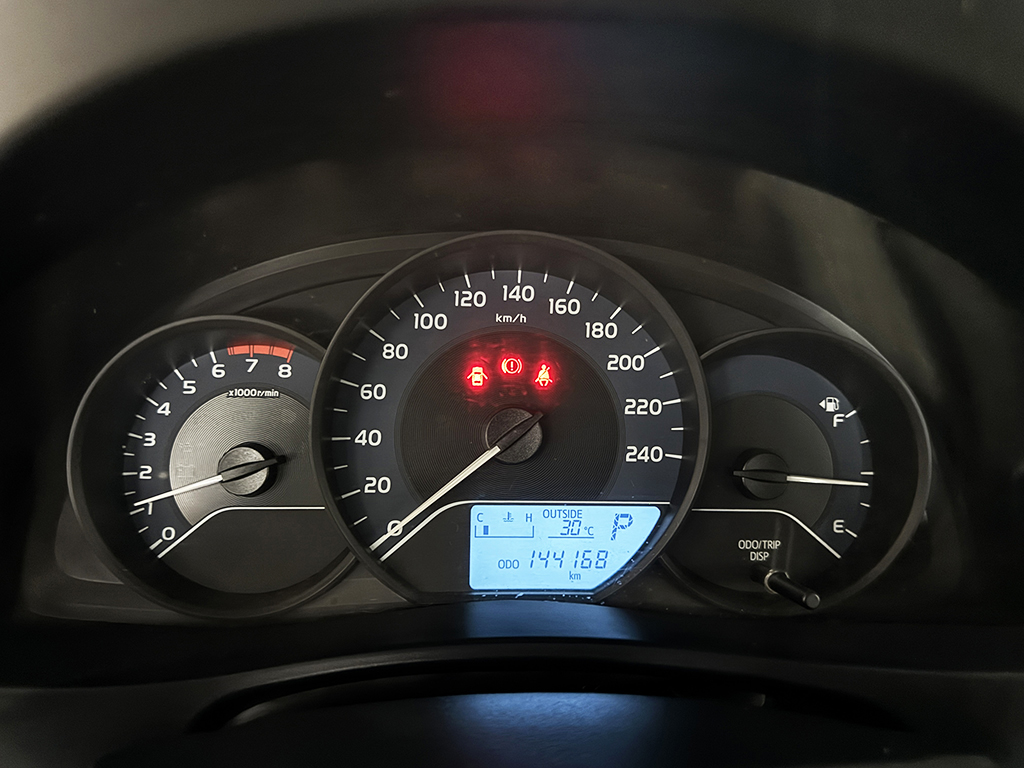 TOYOTA COROLLA
