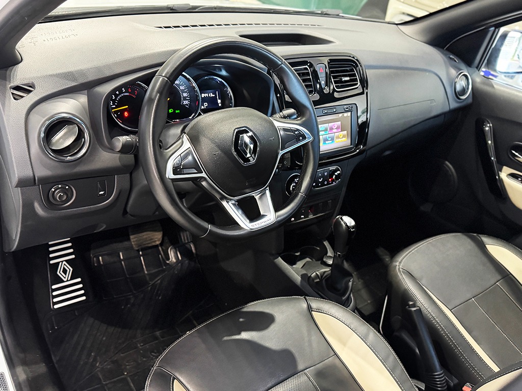 RENAULT DUSTER
