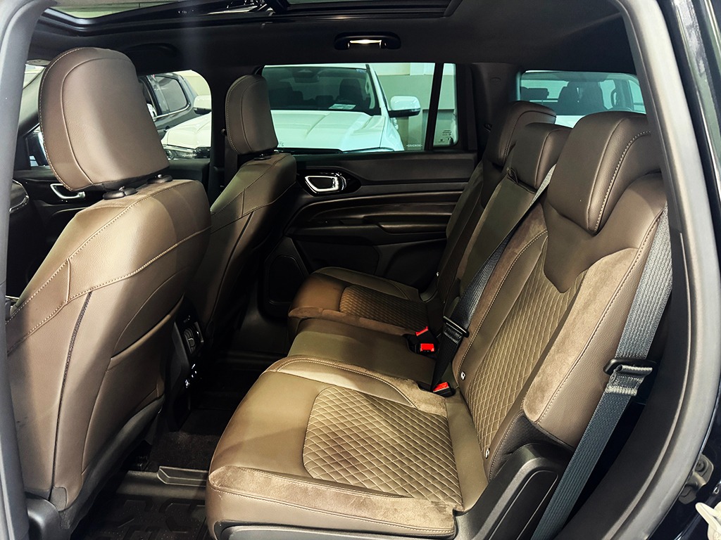 JEEP COMMANDER