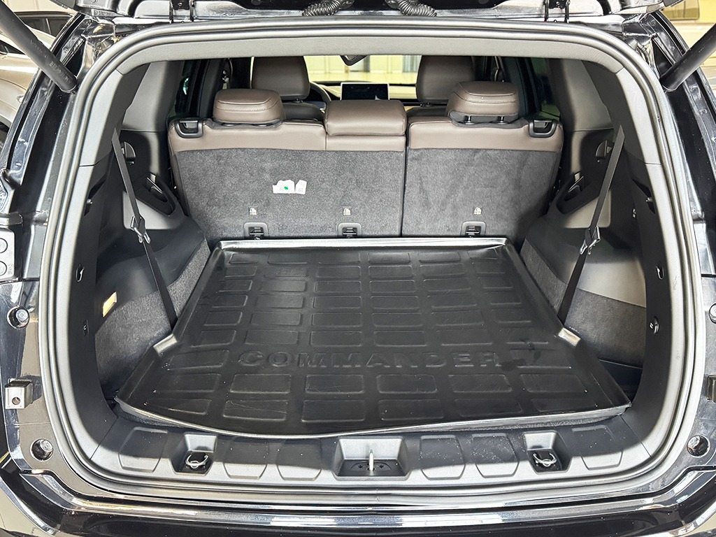 JEEP COMMANDER