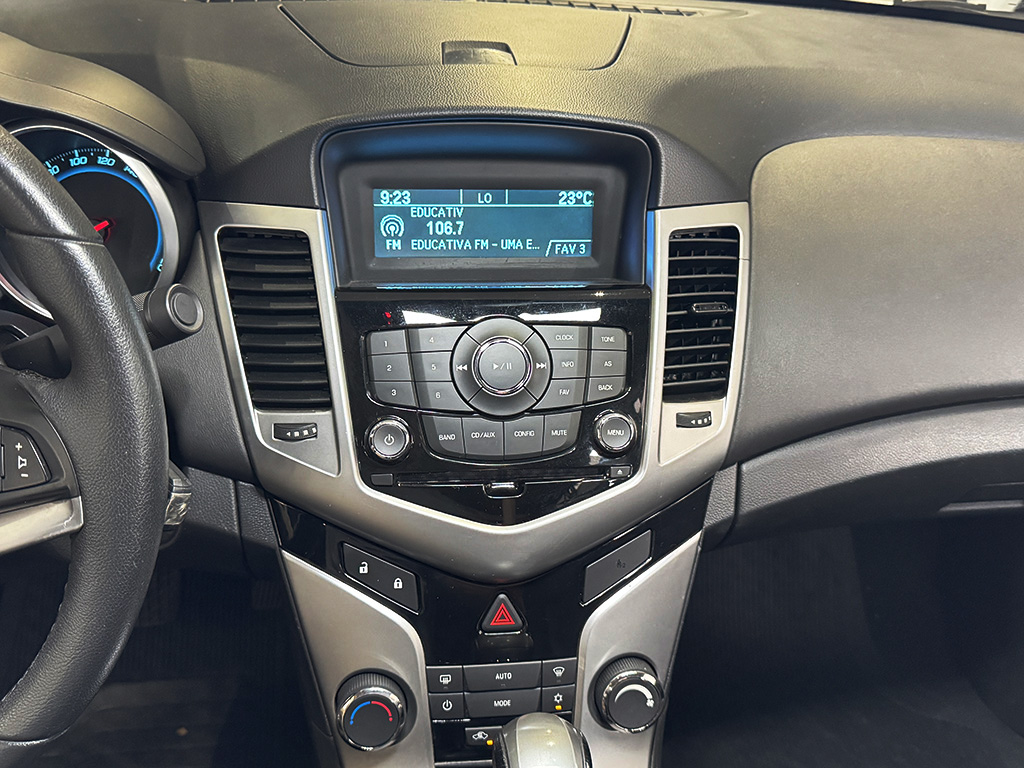 CHEVROLET CRUZE