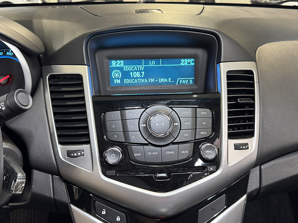 CHEVROLET CRUZE
