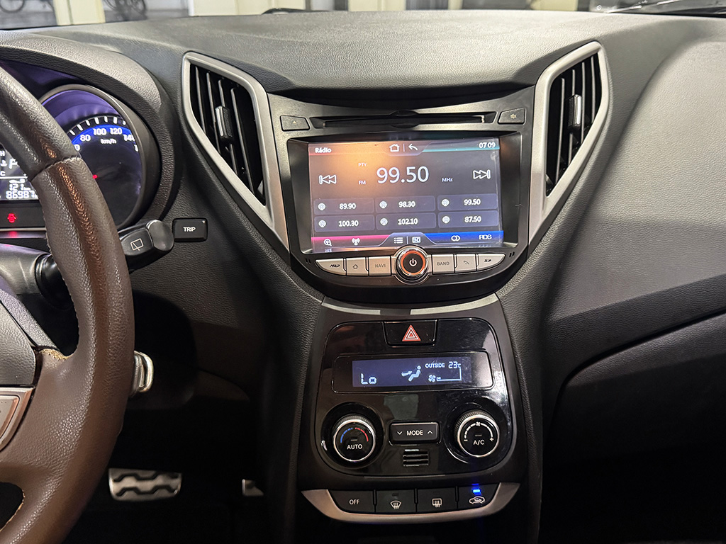 HYUNDAI HB20X