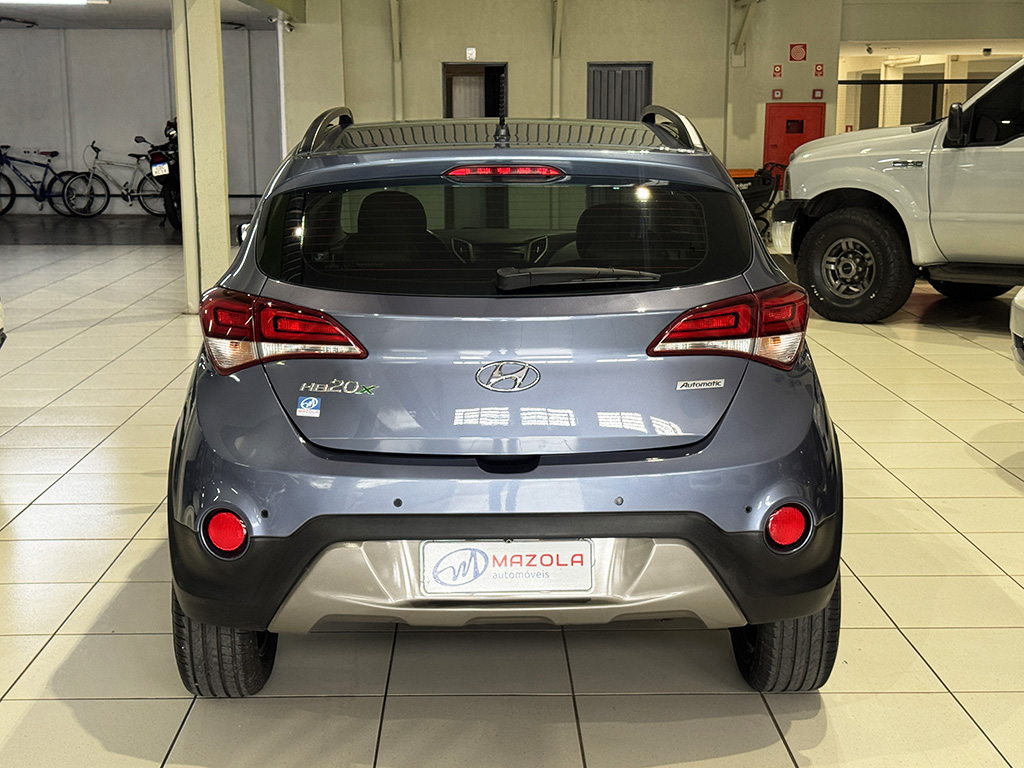 HYUNDAI HB20X