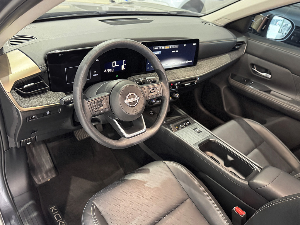 NISSAN KICKS