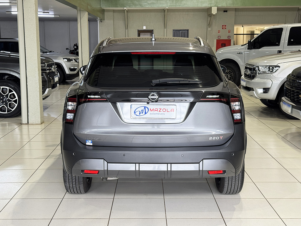 NISSAN KICKS