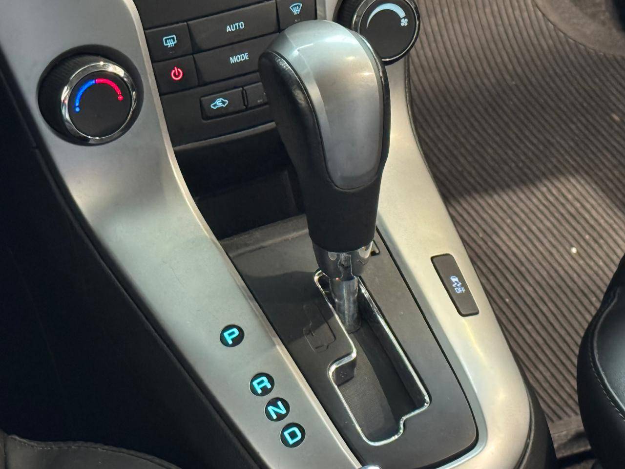 CHEVROLET CRUZE