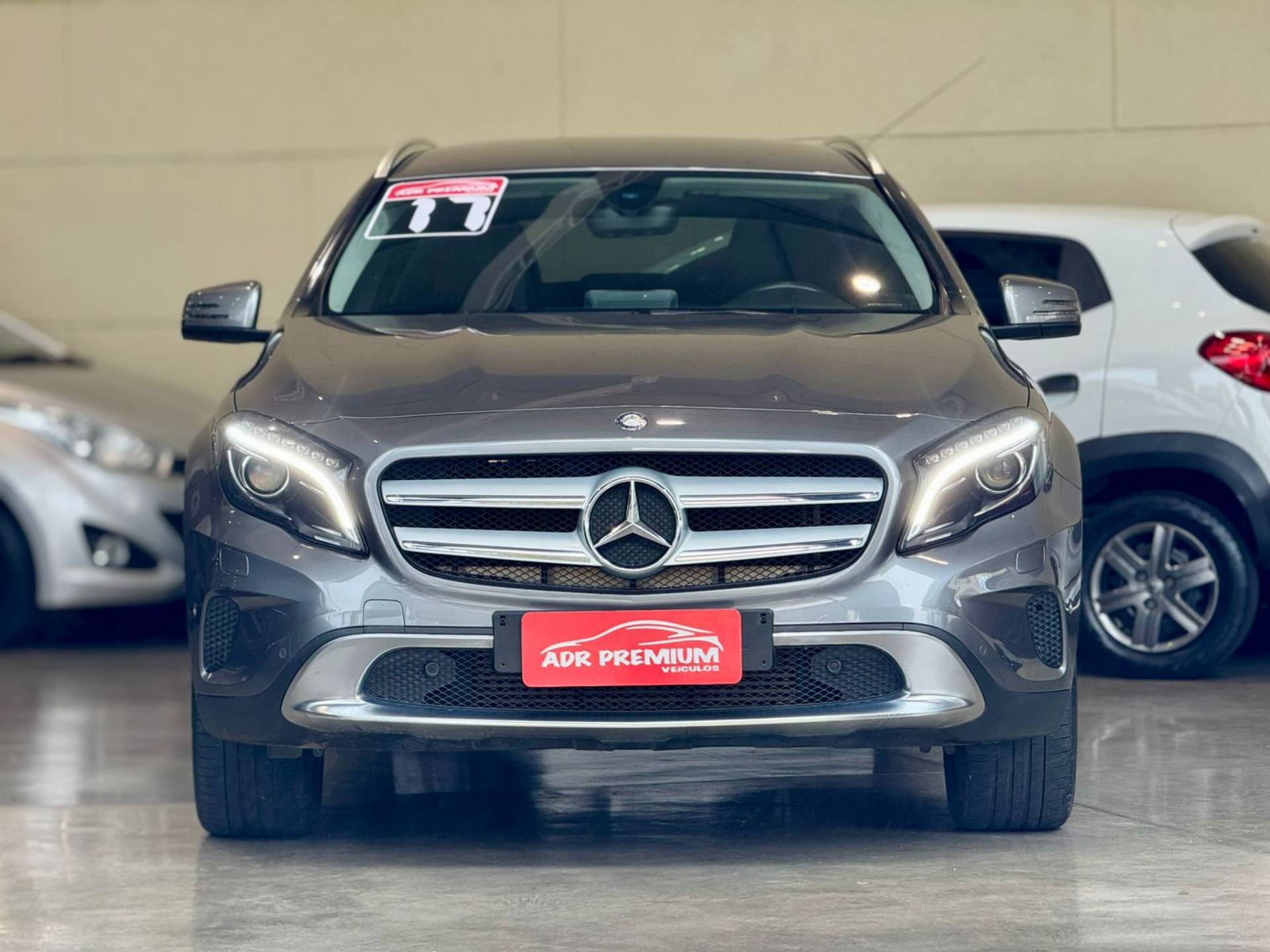 MERCEDES-BENZ GLA 200