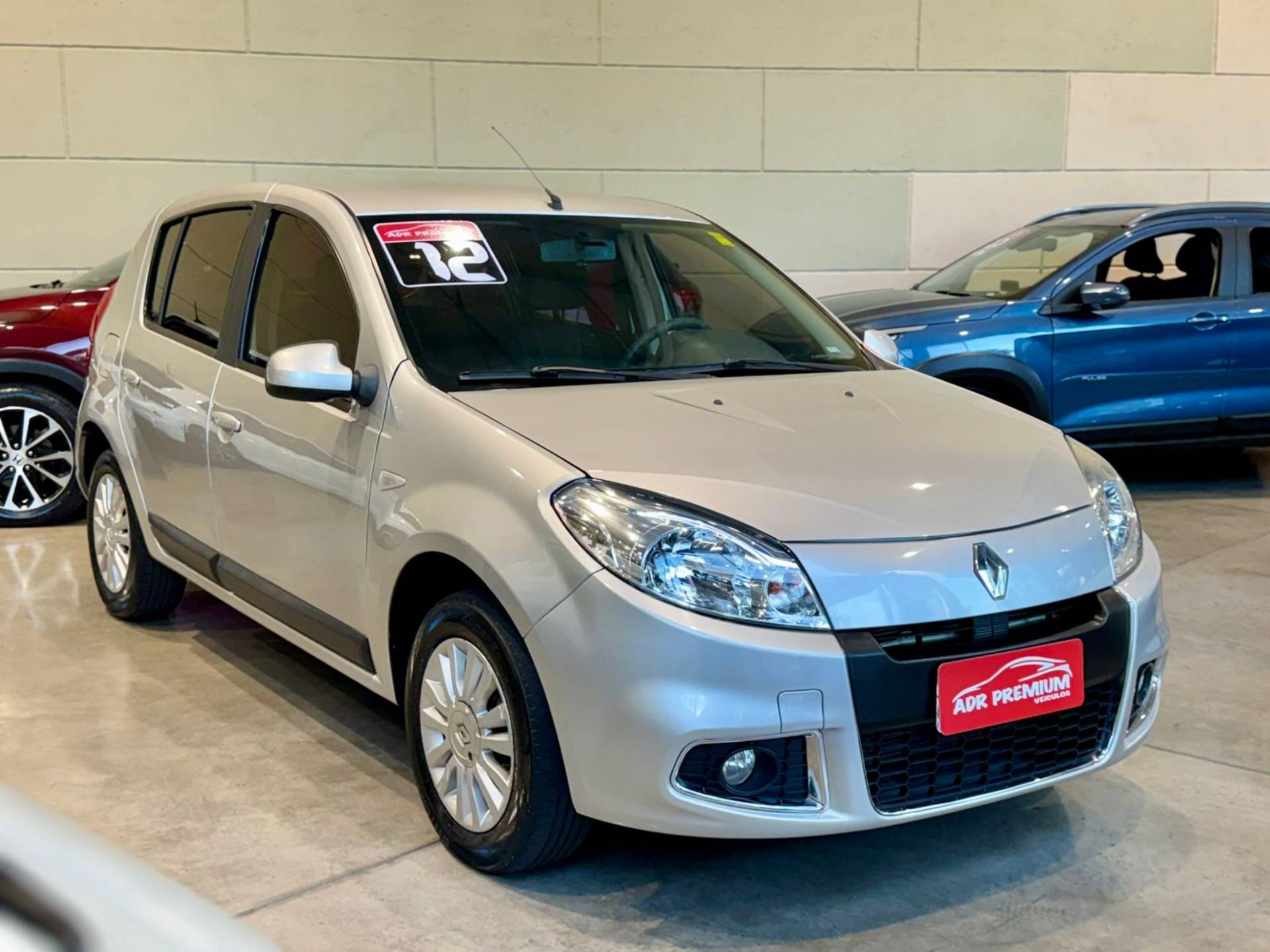 RENAULT SANDERO