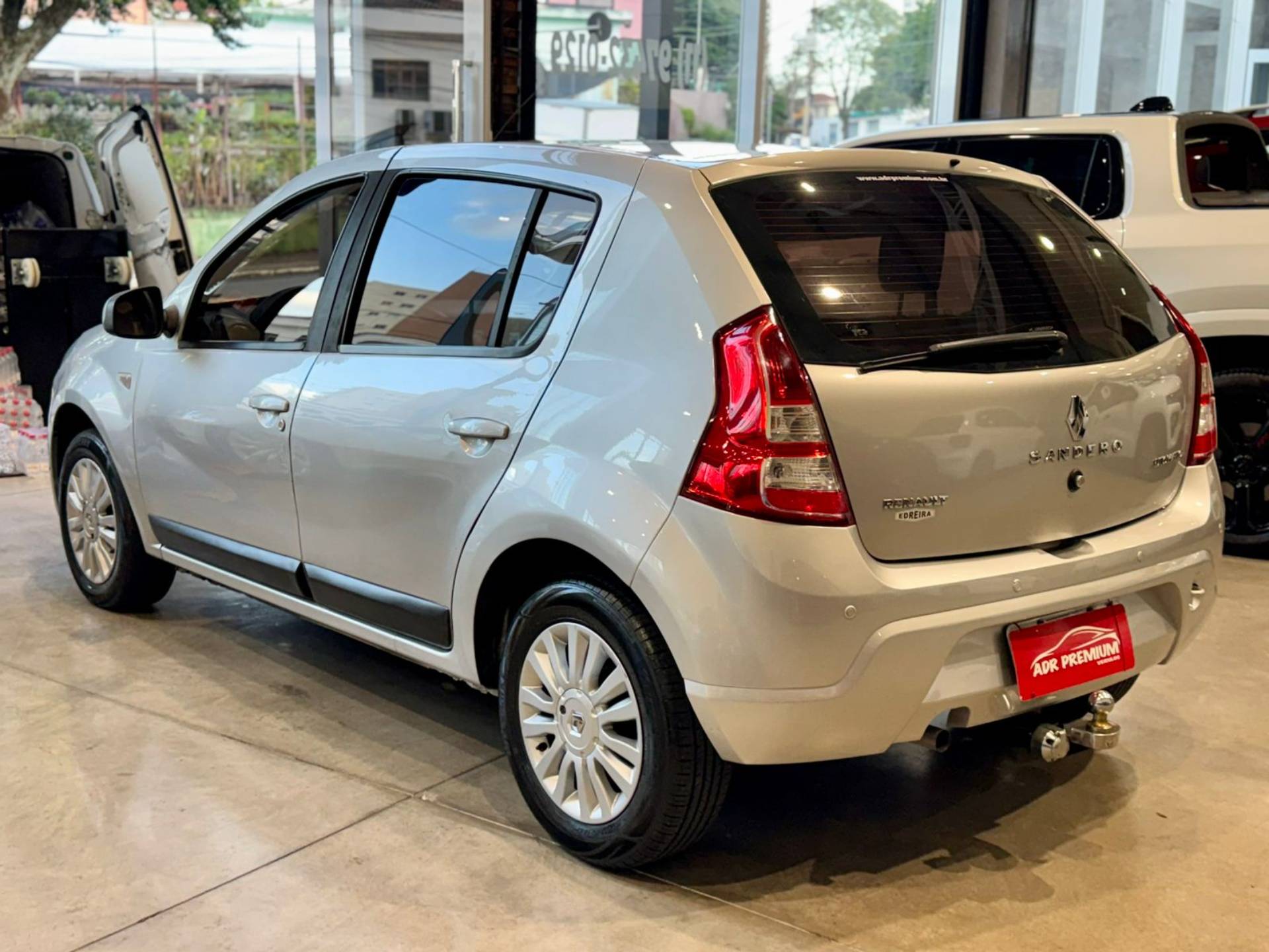 RENAULT SANDERO
