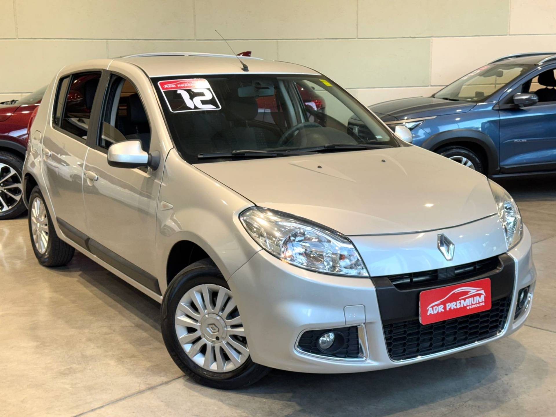 RENAULT SANDERO