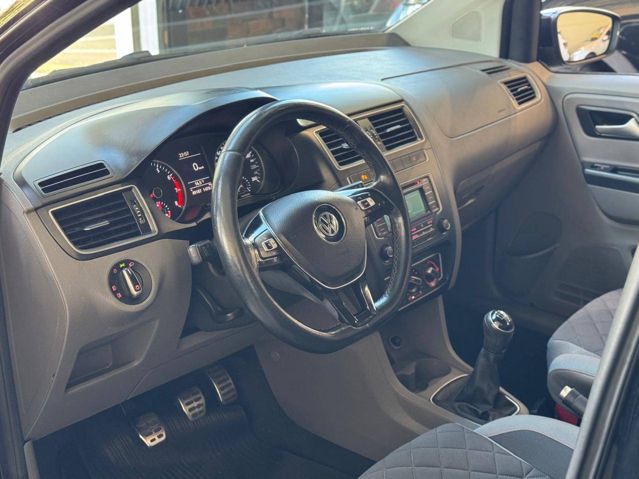 VOLKSWAGEN FOX