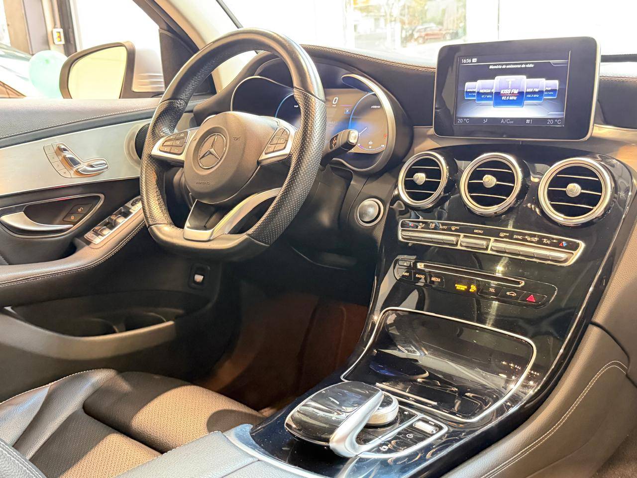 MERCEDES-BENZ GLC 250