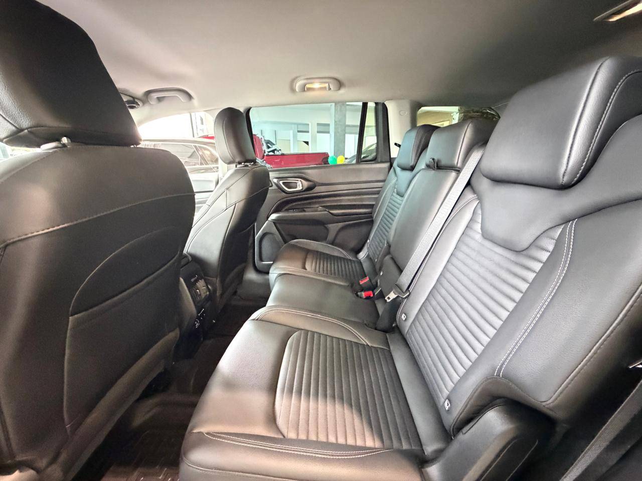 JEEP COMMANDER