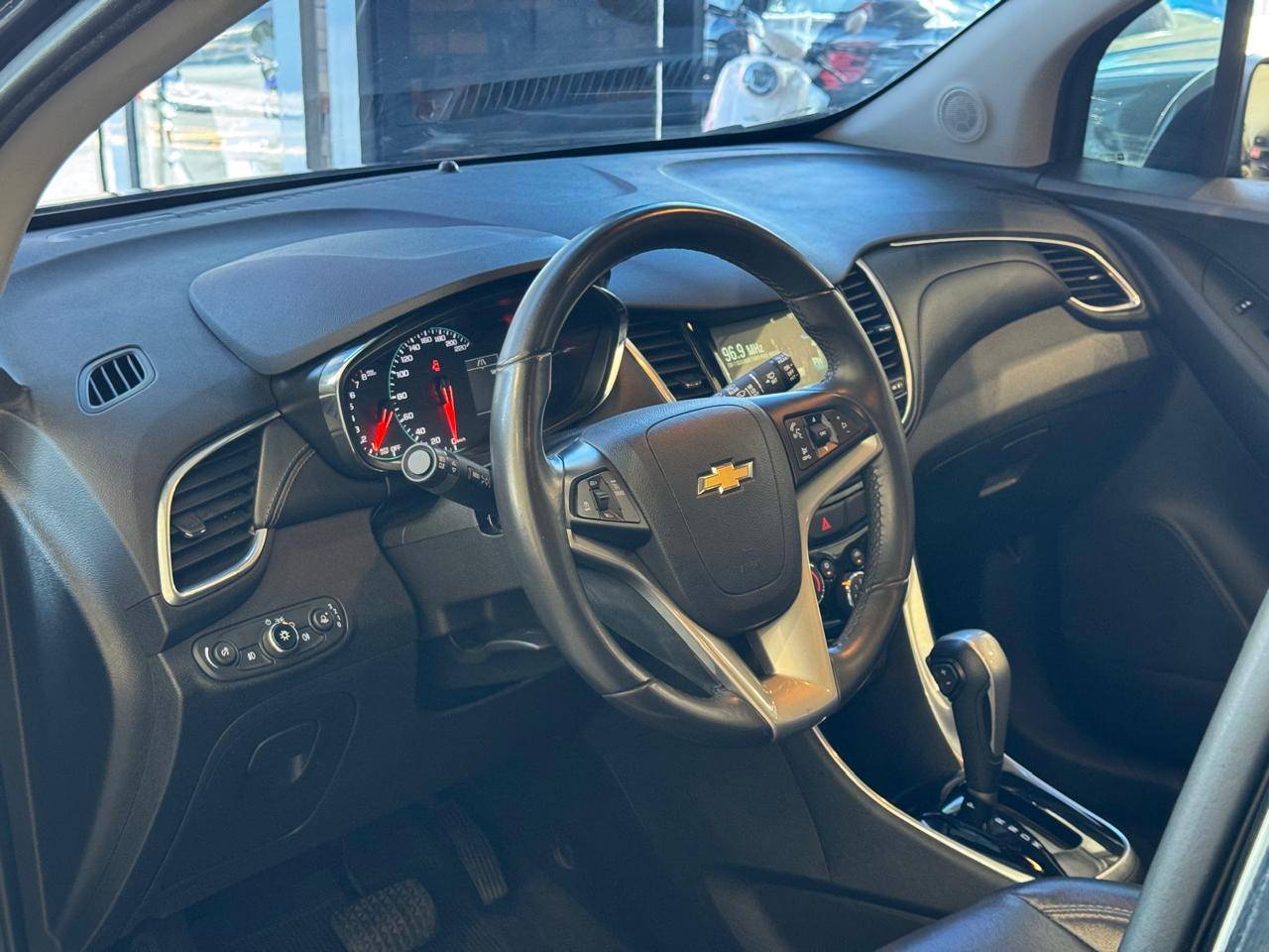 CHEVROLET TRACKER