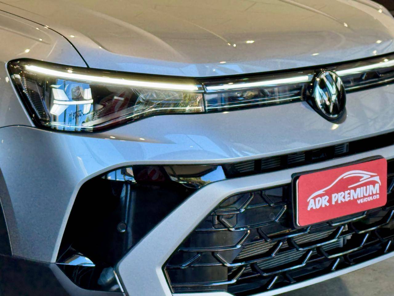 VOLKSWAGEN TAOS