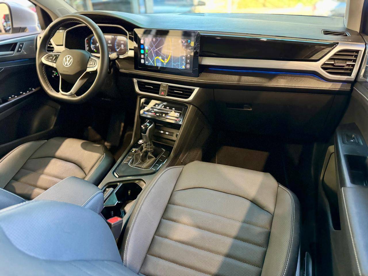 VOLKSWAGEN TAOS