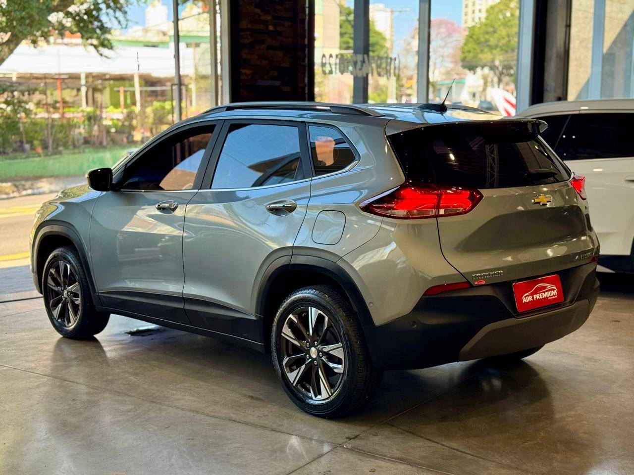 CHEVROLET TRACKER