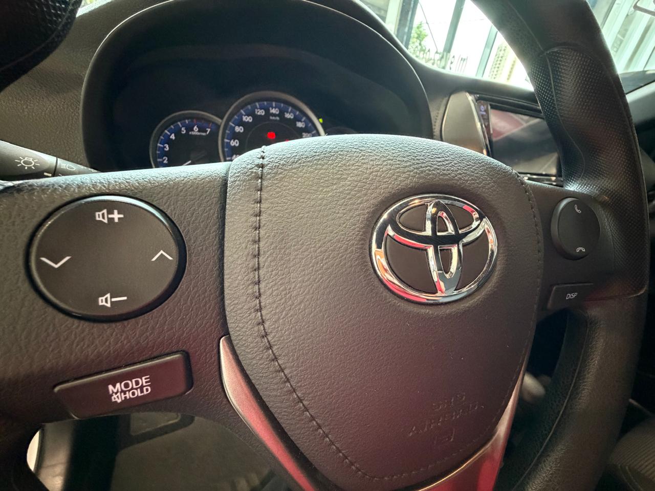 TOYOTA YARIS