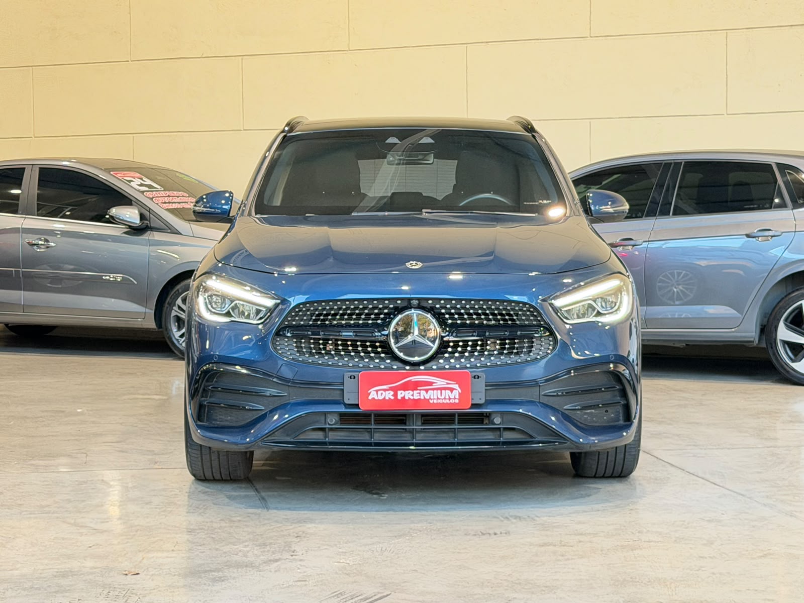 MERCEDES-BENZ GLA 200