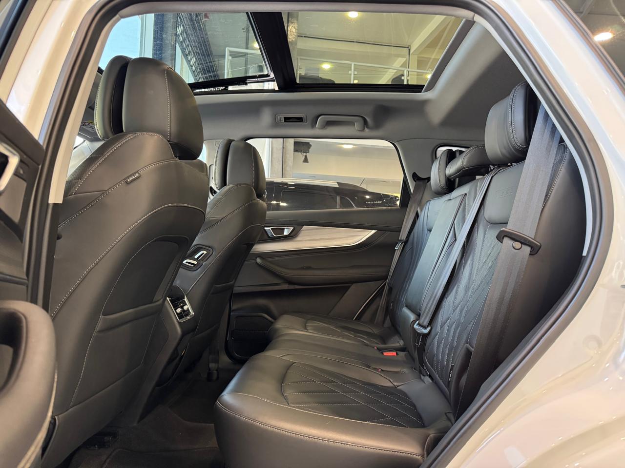 CHERY TIGGO 8