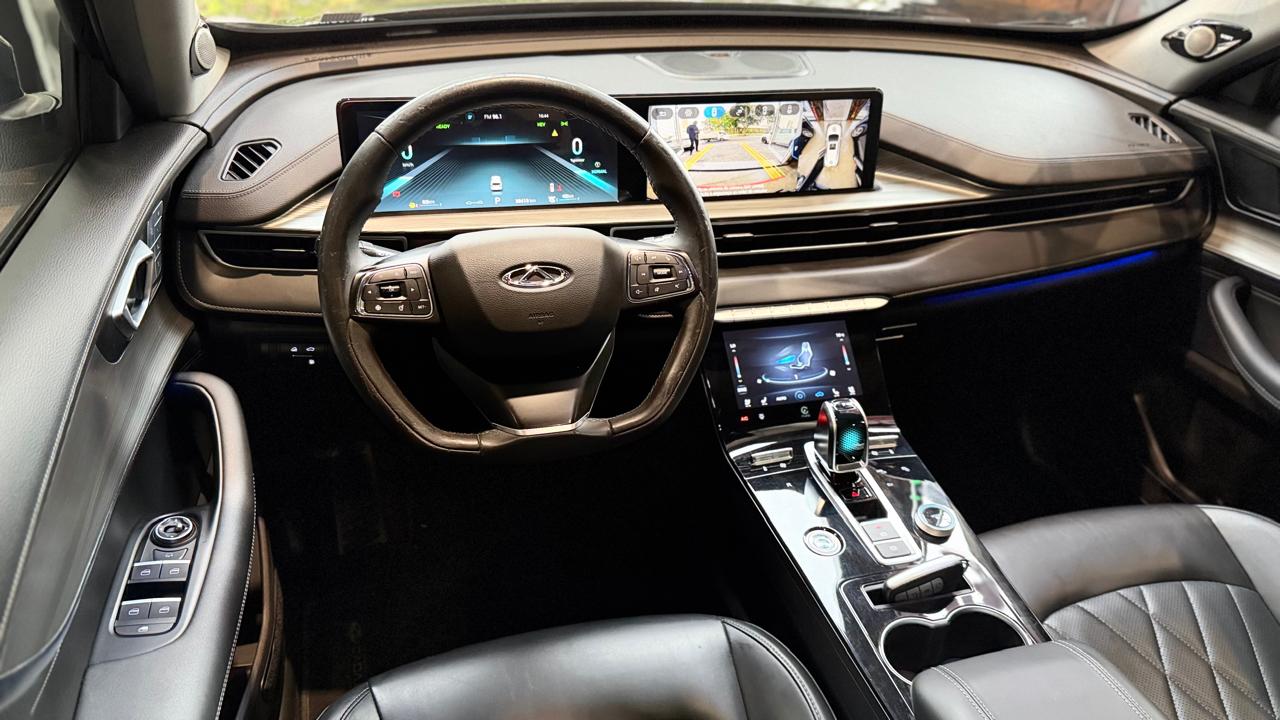 CHERY TIGGO 8