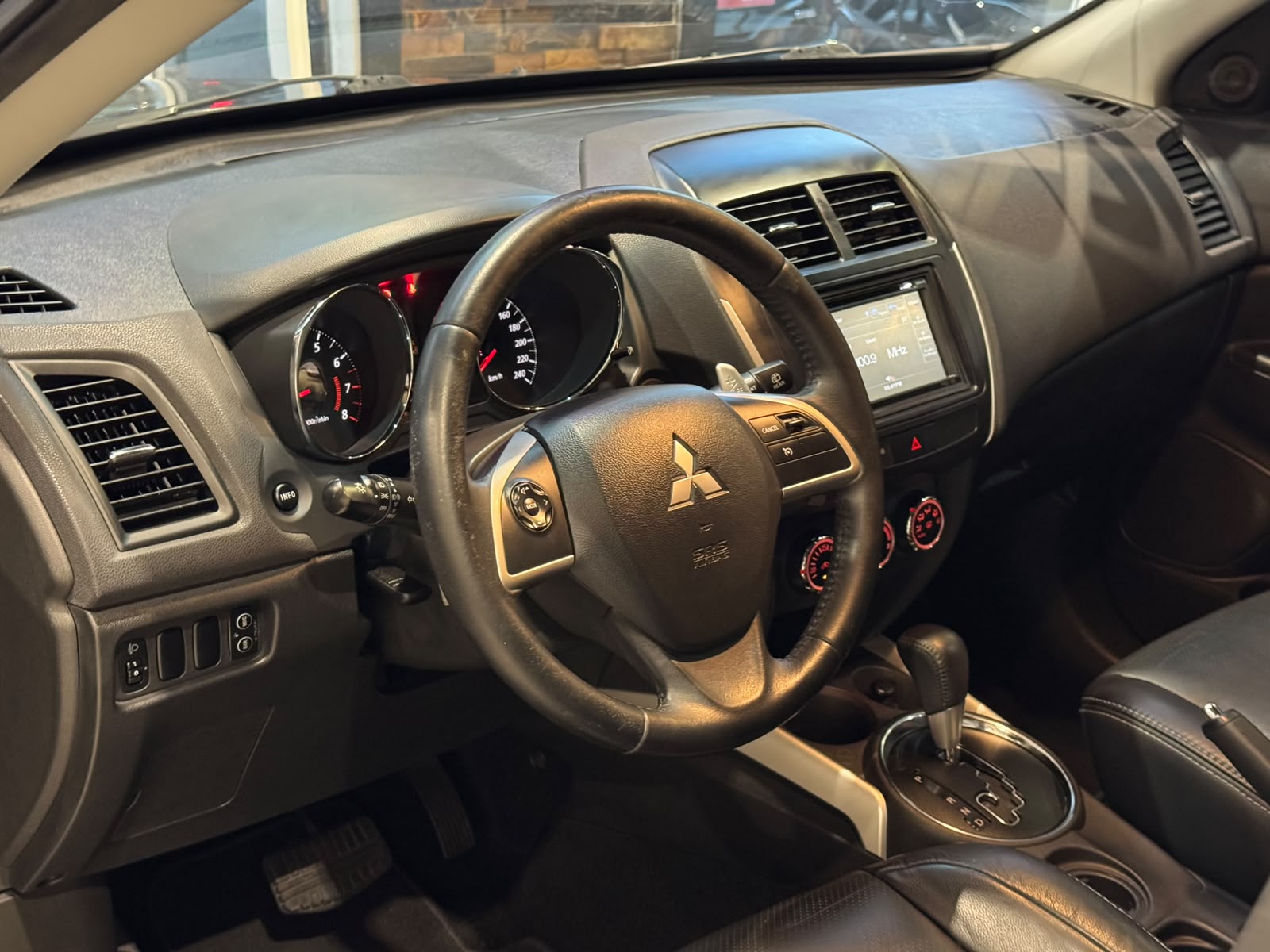 MITSUBISHI ASX