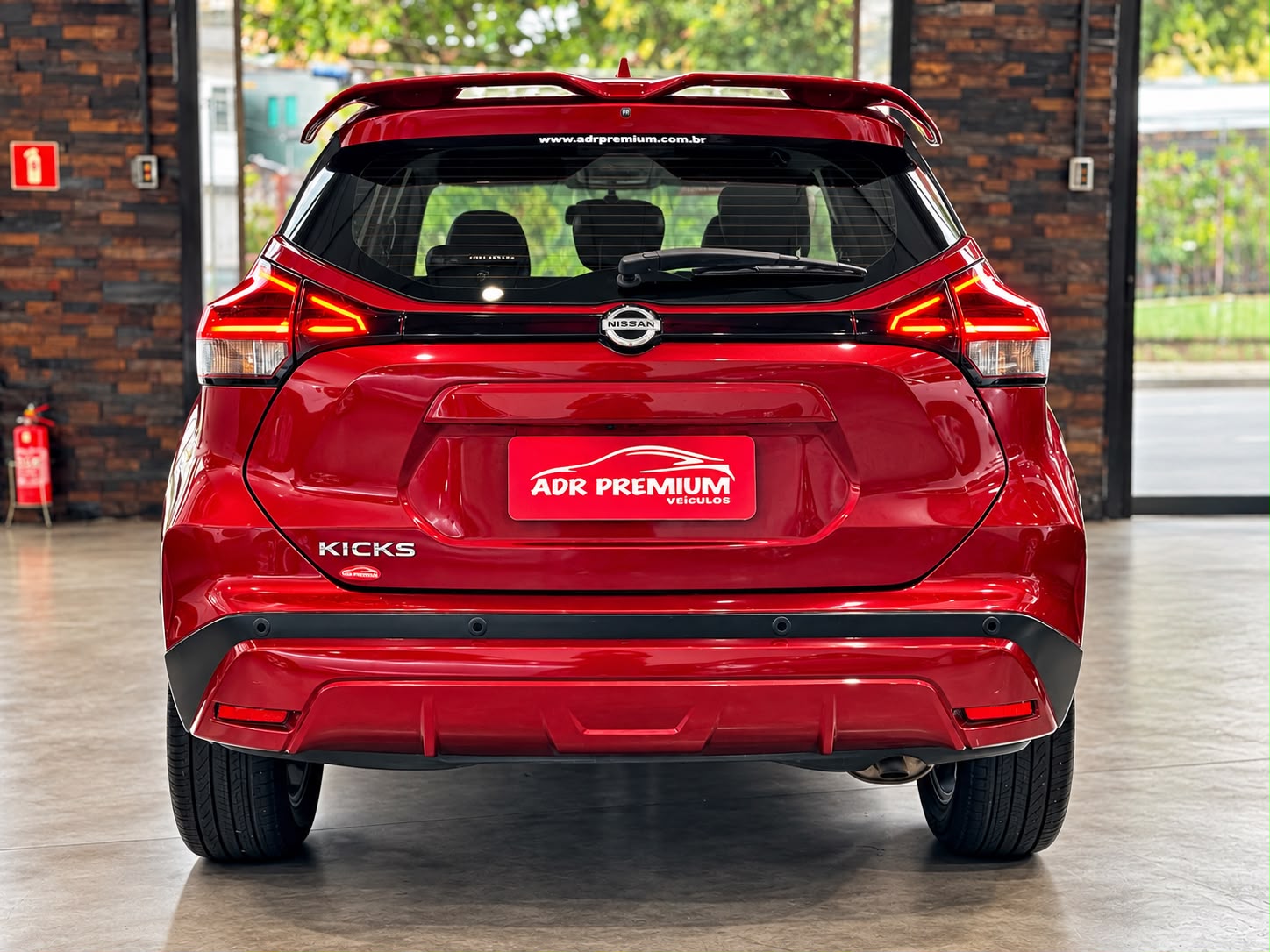 NISSAN KICKS