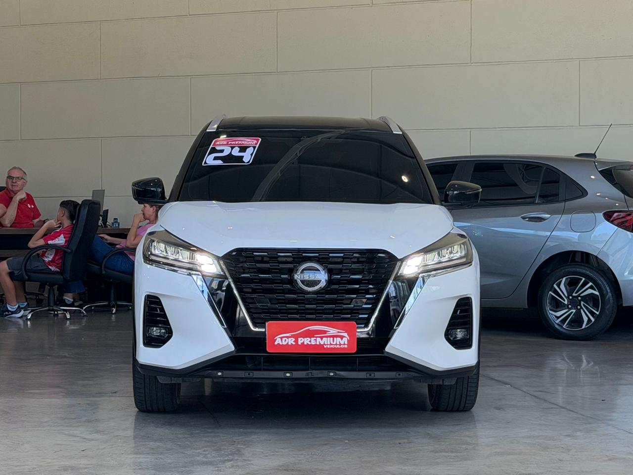NISSAN KICKS