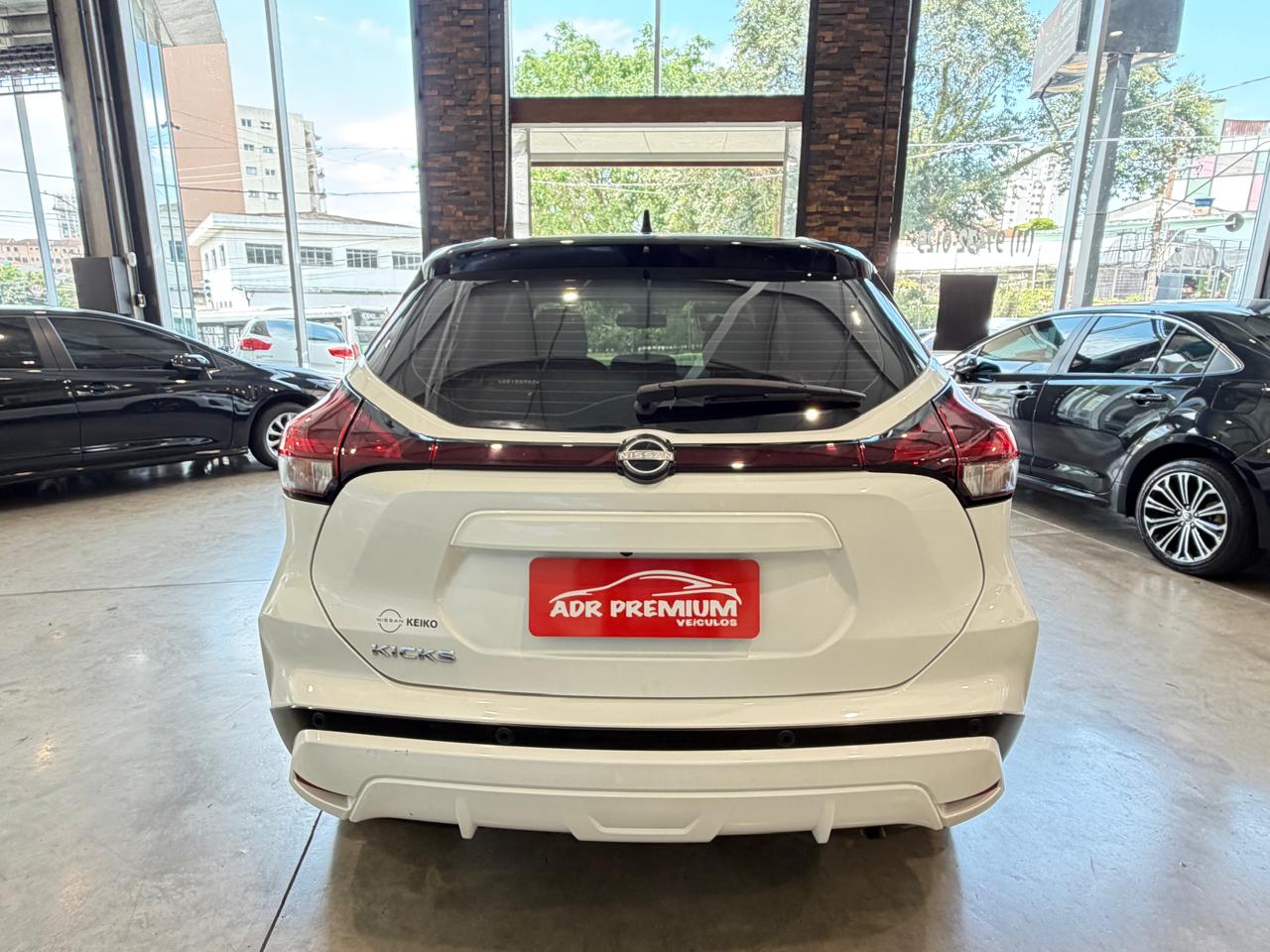 NISSAN KICKS