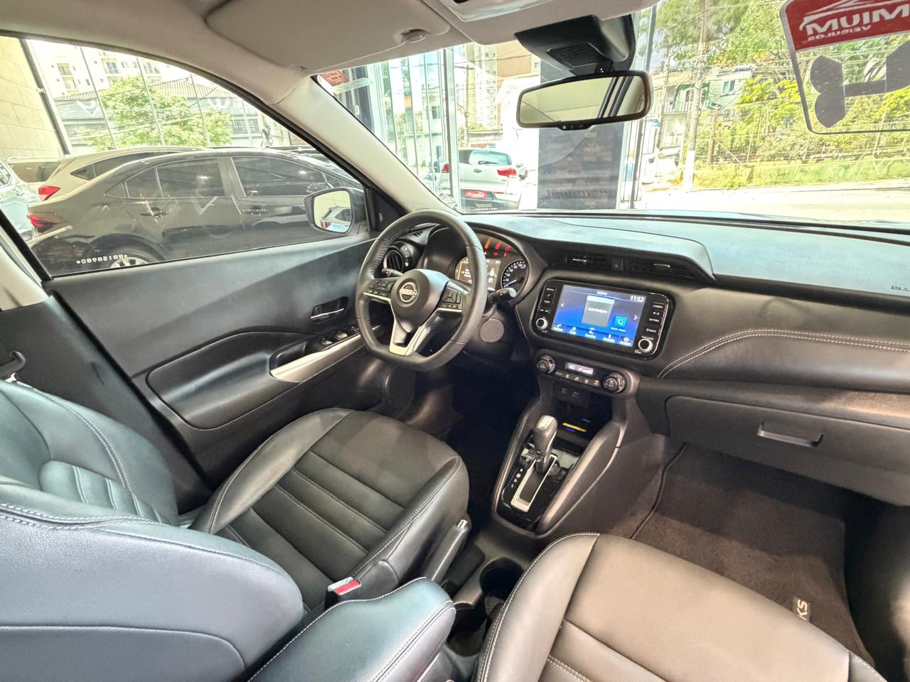 NISSAN KICKS