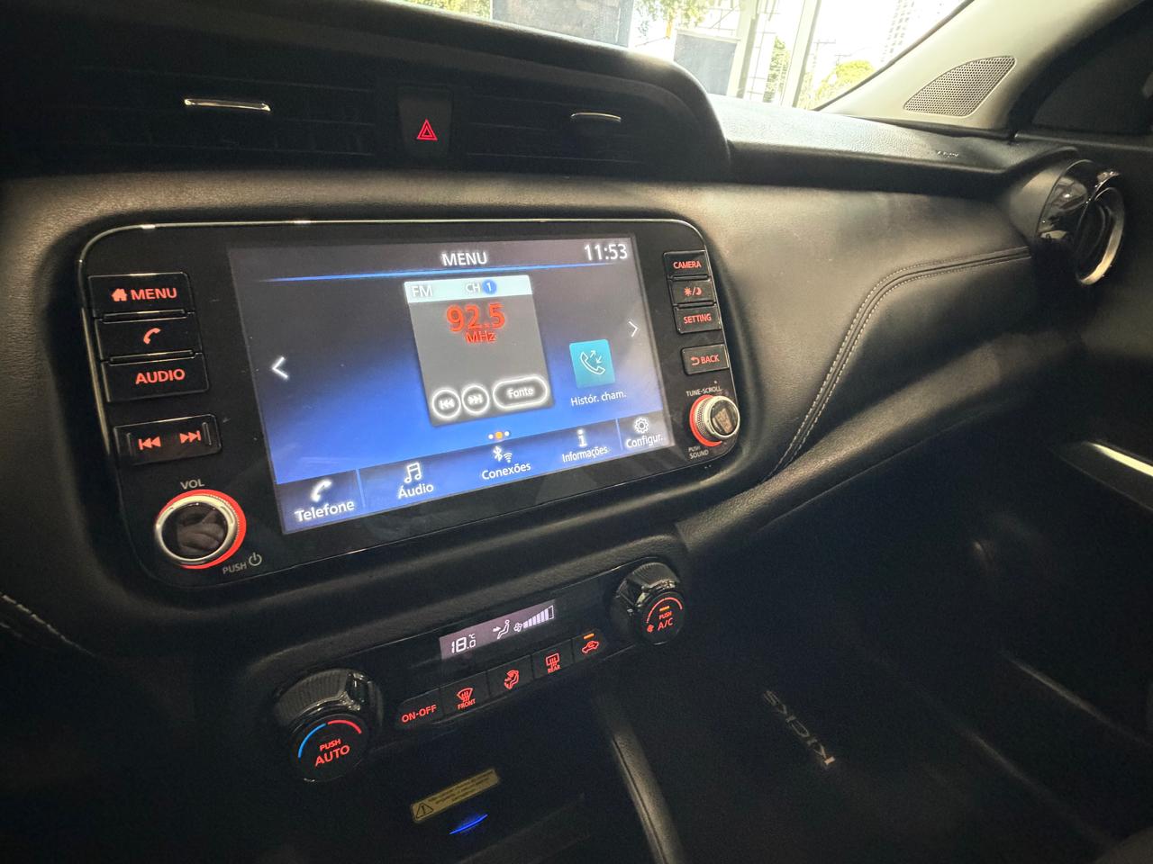 NISSAN KICKS
