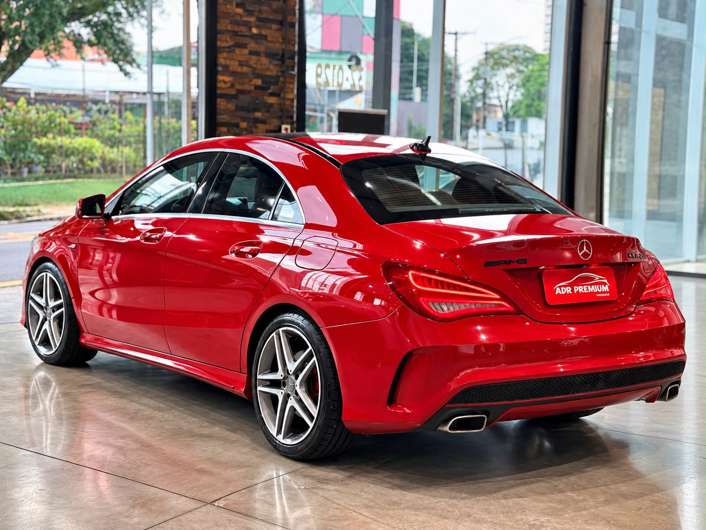 MERCEDES-BENZ CLA 250