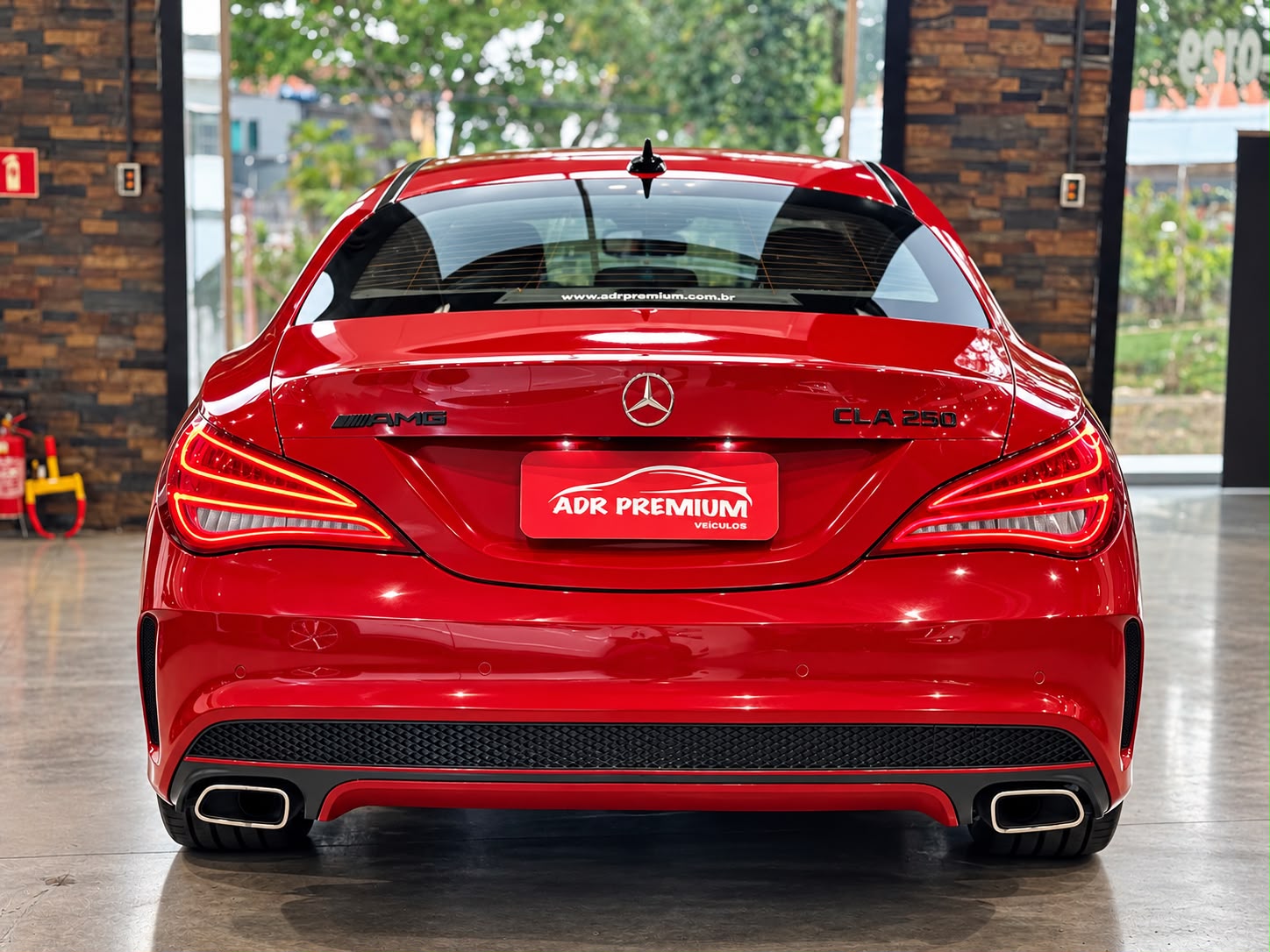 MERCEDES-BENZ CLA 250