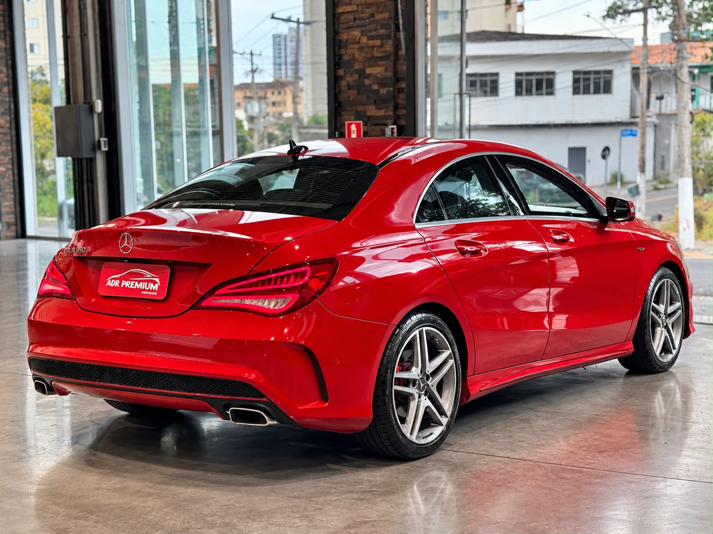 MERCEDES-BENZ CLA 250